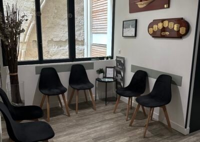 Margot Audrin naturopathe et réflexologue vous reçoit dans son cabinet de naturopathie et de réflexologie au 17 place Pey Berland à Bordeaux